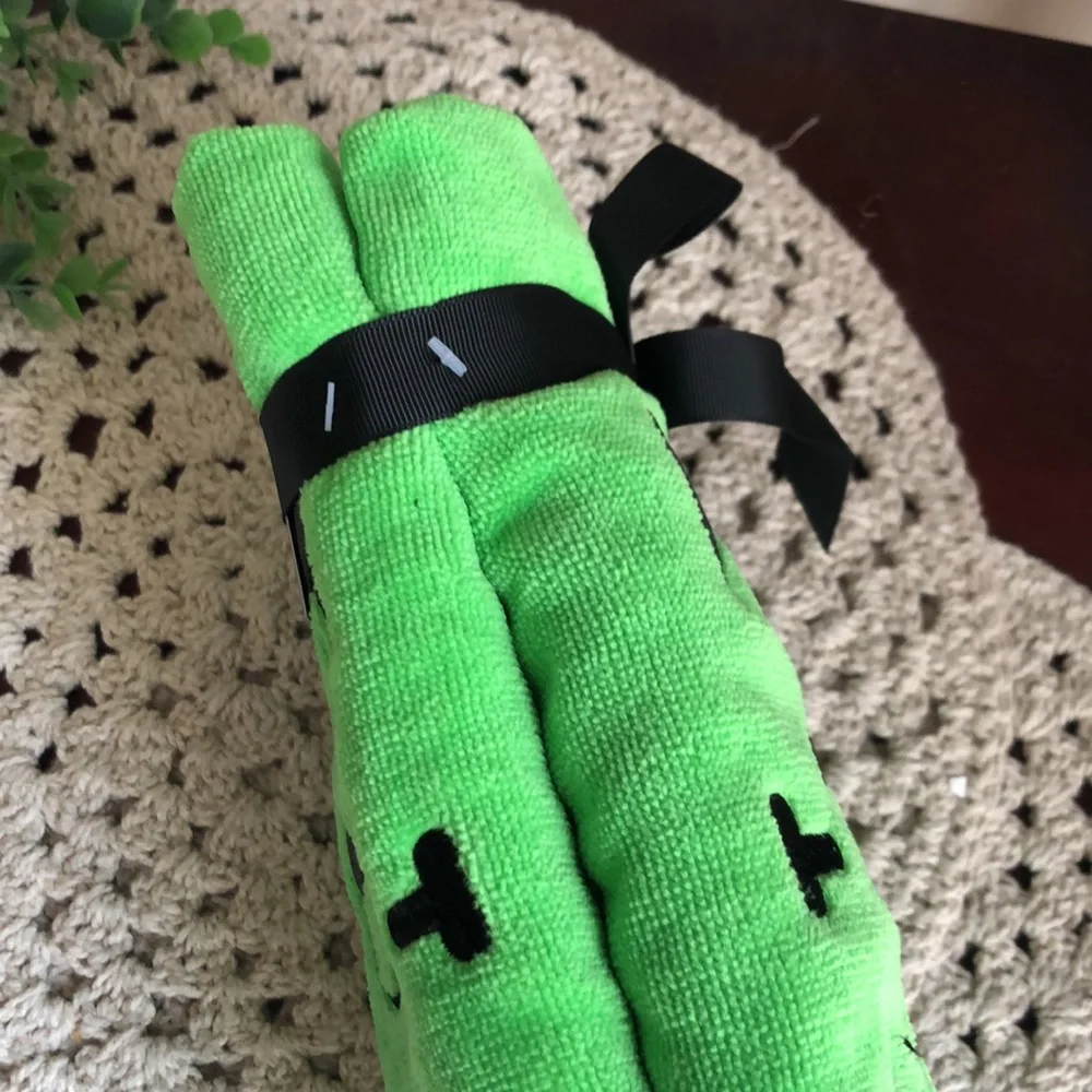 Kassafina Green Frankenstein Halloween Hand Towels - Set of 2